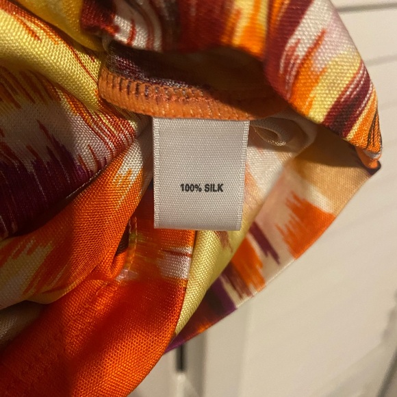 NWT Colorful SoCa by St. John blouse size medium and 100% silk - Picture 5 of 12